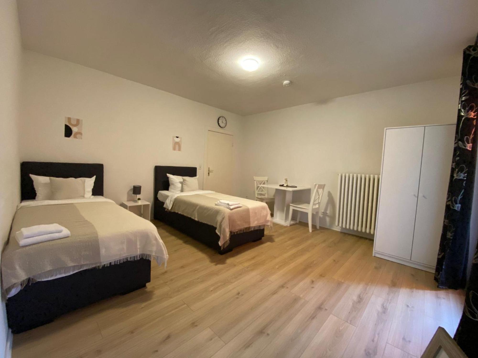 Zentrale 3-Zimmer Wohnung Mit Balkon - Perfekt Fuer Monteure Und Familien Neumünster Exteriér fotografie