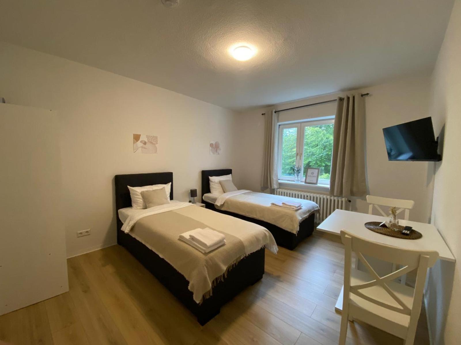 Zentrale 3-Zimmer Wohnung Mit Balkon - Perfekt Fuer Monteure Und Familien Neumünster Exteriér fotografie