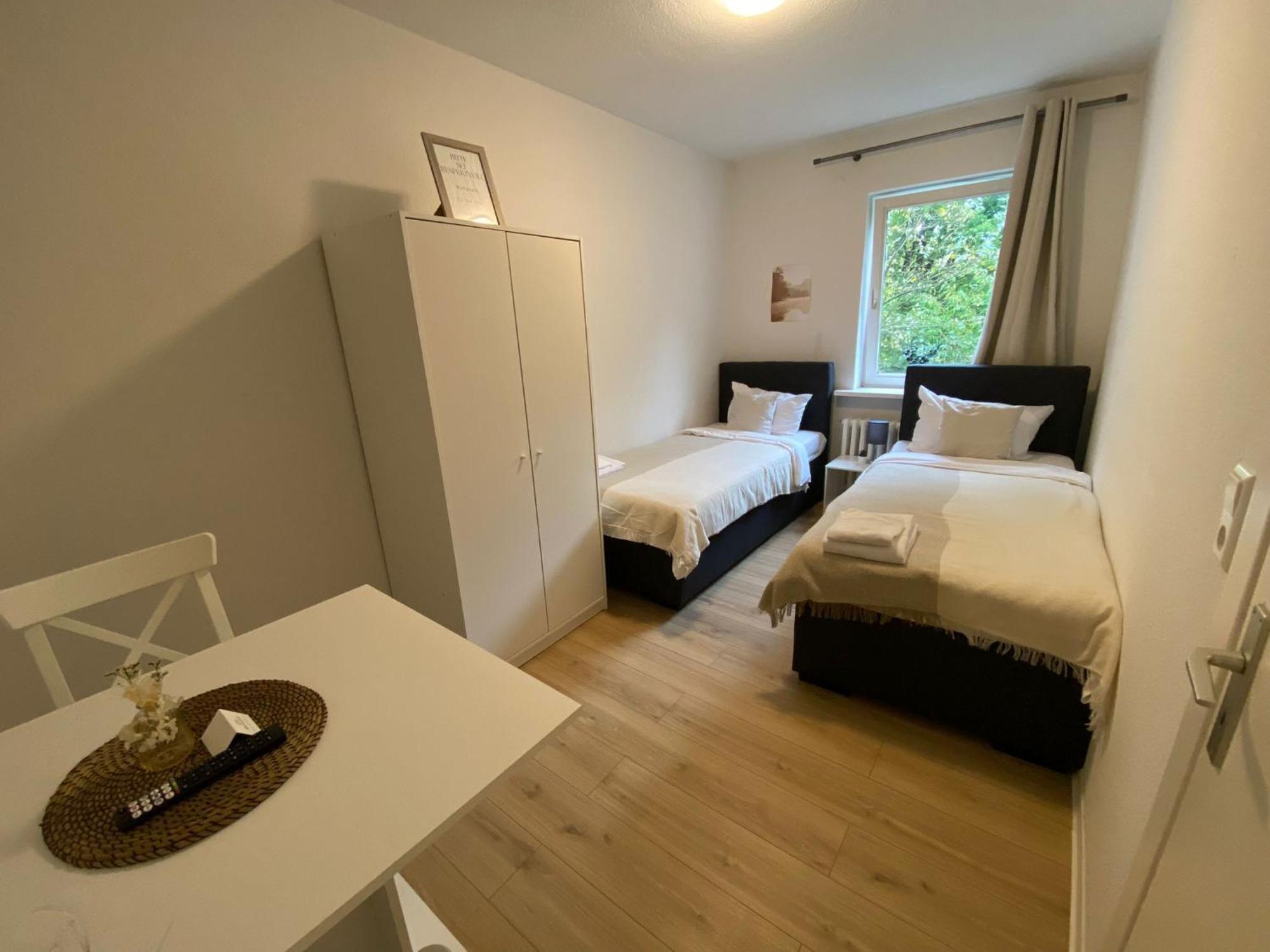 Zentrale 3-Zimmer Wohnung Mit Balkon - Perfekt Fuer Monteure Und Familien Neumünster Exteriér fotografie