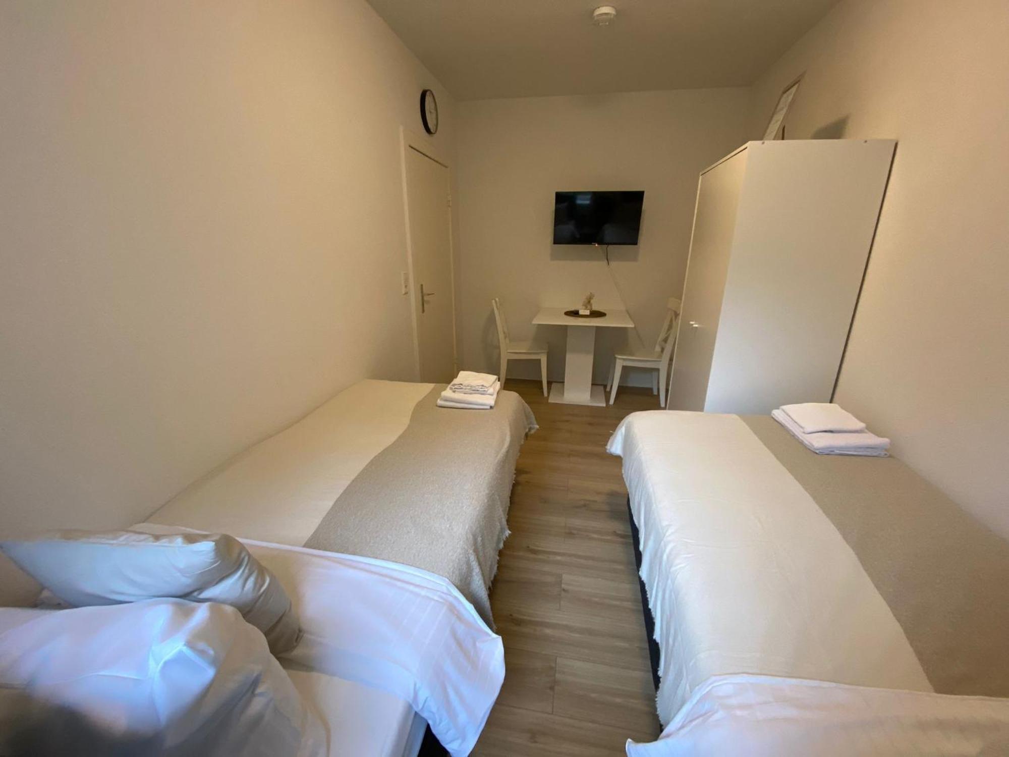Zentrale 3-Zimmer Wohnung Mit Balkon - Perfekt Fuer Monteure Und Familien Neumünster Exteriér fotografie