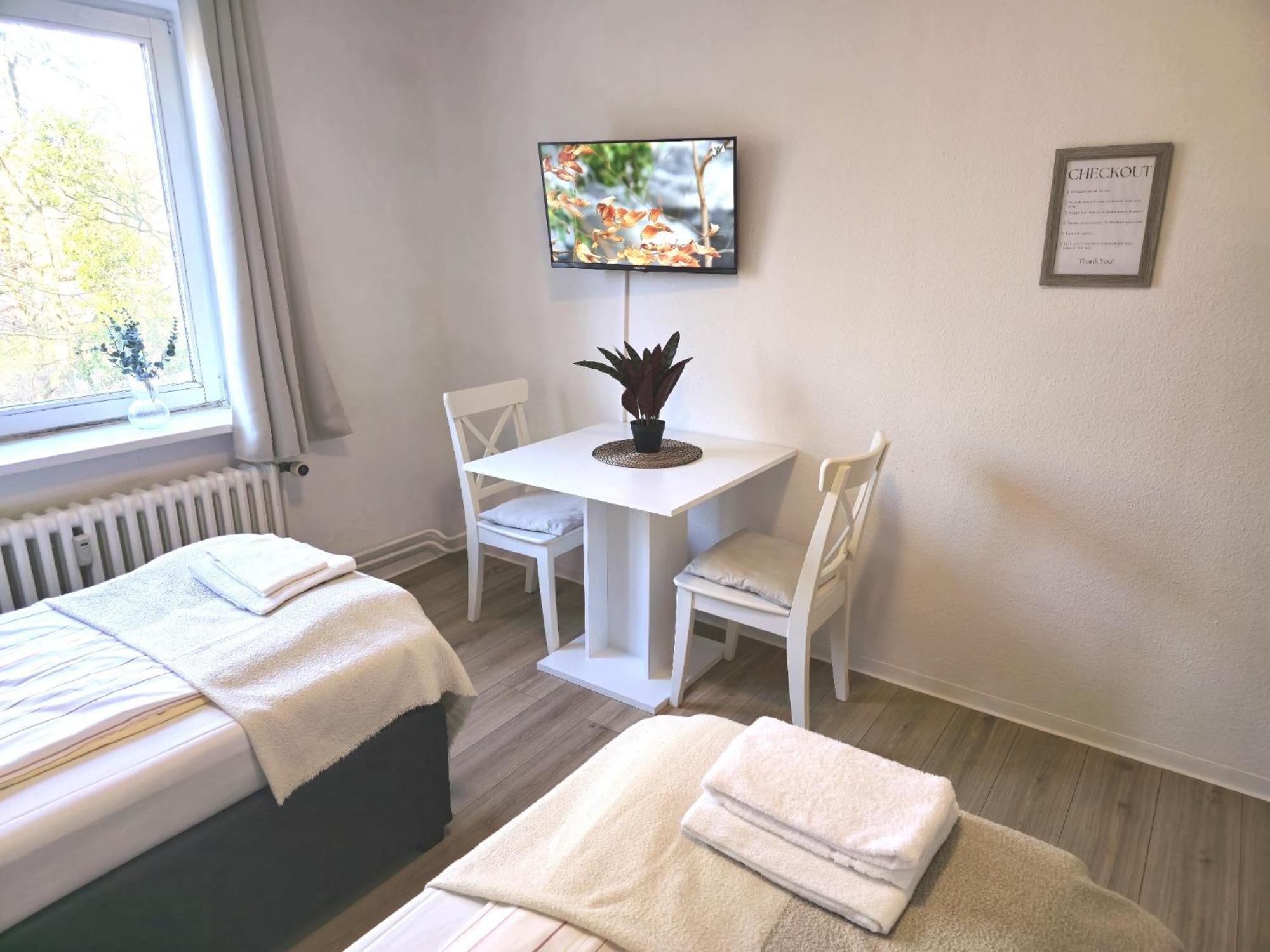 Zentrale 3-Zimmer Wohnung Mit Balkon - Perfekt Fuer Monteure Und Familien Neumünster Exteriér fotografie