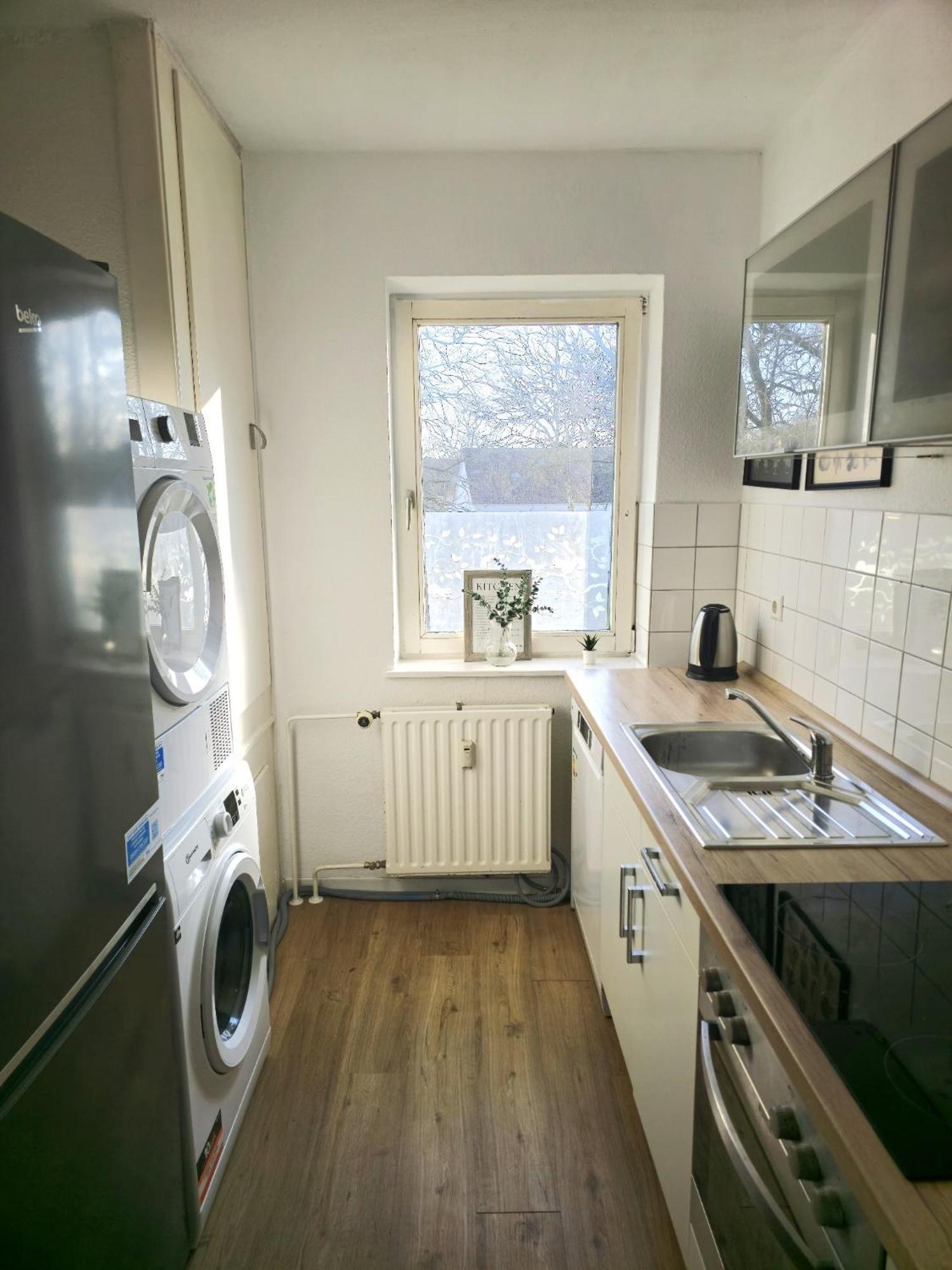 Zentrale 3-Zimmer Wohnung Mit Balkon - Perfekt Fuer Monteure Und Familien Neumünster Exteriér fotografie
